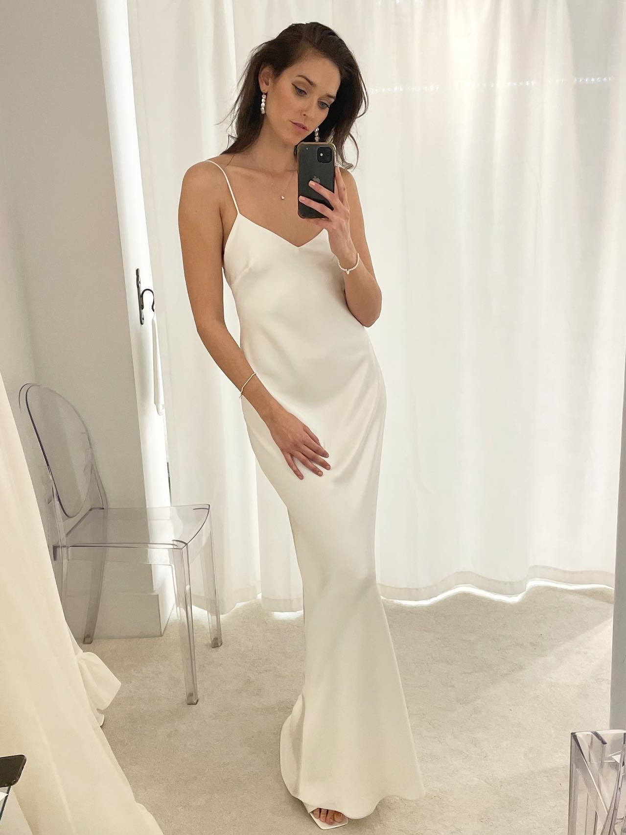 V‑Neck Minimalist Satin Slip‑Style Mermaid Bridal Dress
