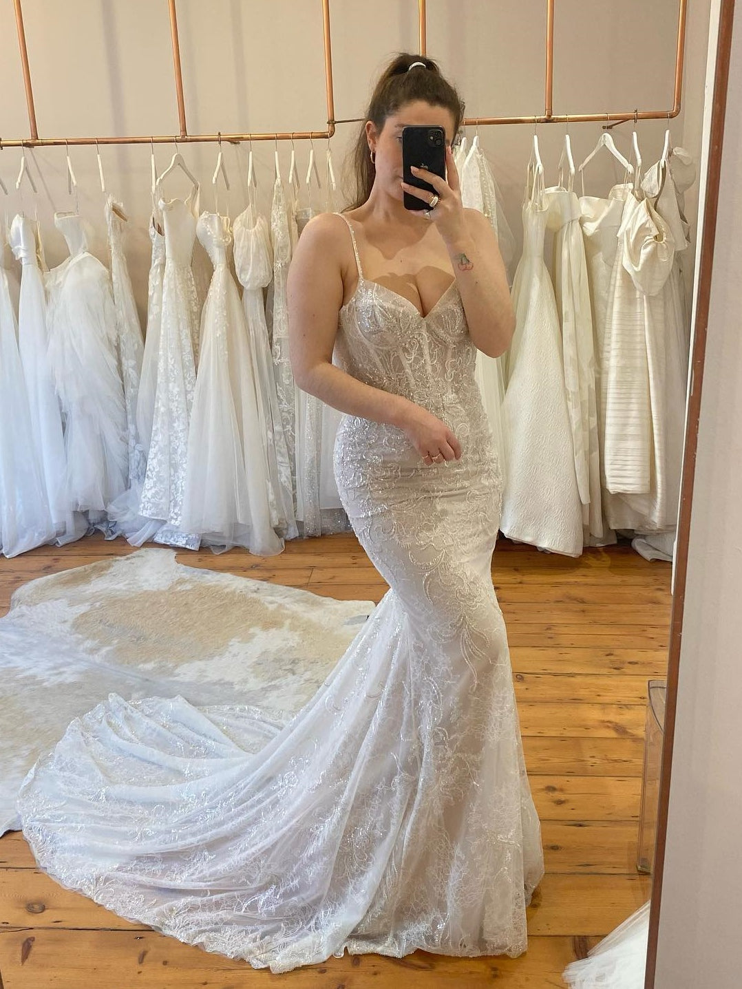 Thin Straps V‑Neck Fitted Corset Beaded Lace Mermaid Bridal Dress Chapel Train