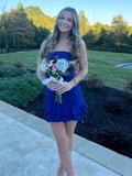 Robe courte bustier fourreau pour bal de promo avec volants