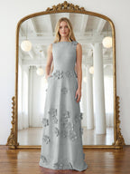 Lavendelfarbenes formelles Kleid mit U-Boot-Ausschnitt und herabfließenden 3D-Blumen