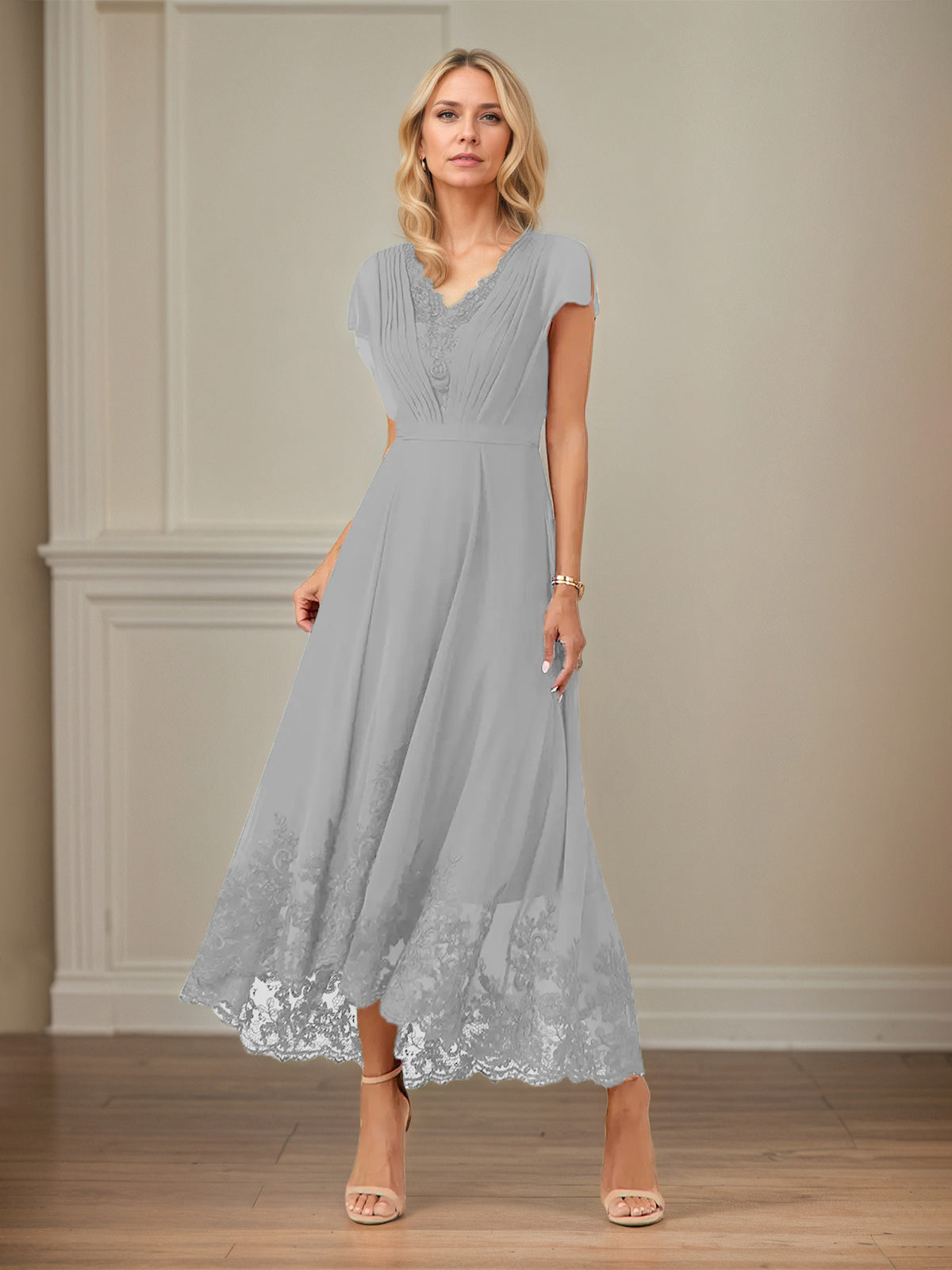 A-Linien Chiffon Kleid mit V-Ausschnitt, flatternden Ärmeln, knöchellang mit Applikationen