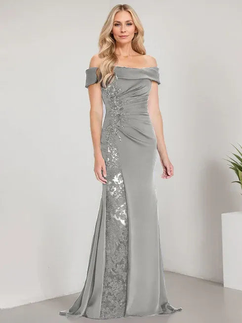 A-Linien Schulterfreies bodenlanges Brautmutterkleid mit Applikationen und Perlenbesatz Meerjungfrauenkleid mit hohem Schlitz