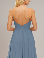 Abito da damigella in chiffon a linea A con spalline sottili e scollo a V