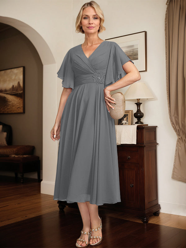 A-Linien Kleid mit V-Ausschnitt, tea-length Chiffon, Mutter der Braut mit plissierten Perlen