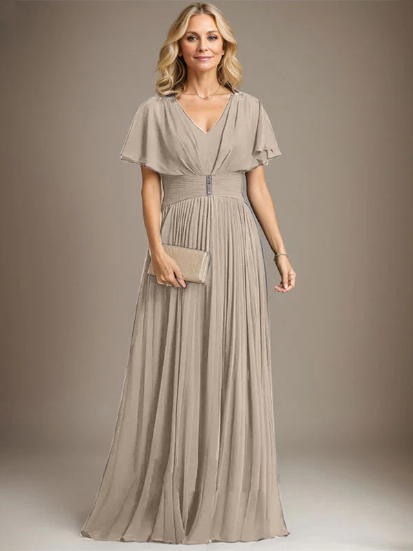 A-Linien V-Ausschnitt Bodenlanges Chiffon Brautmutterkleid mit Kristallbrosche und Plisseefalten