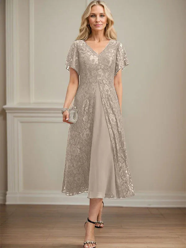 Robe mère de la mariée ligne A en dentelle et mousseline à col en V longueur thé