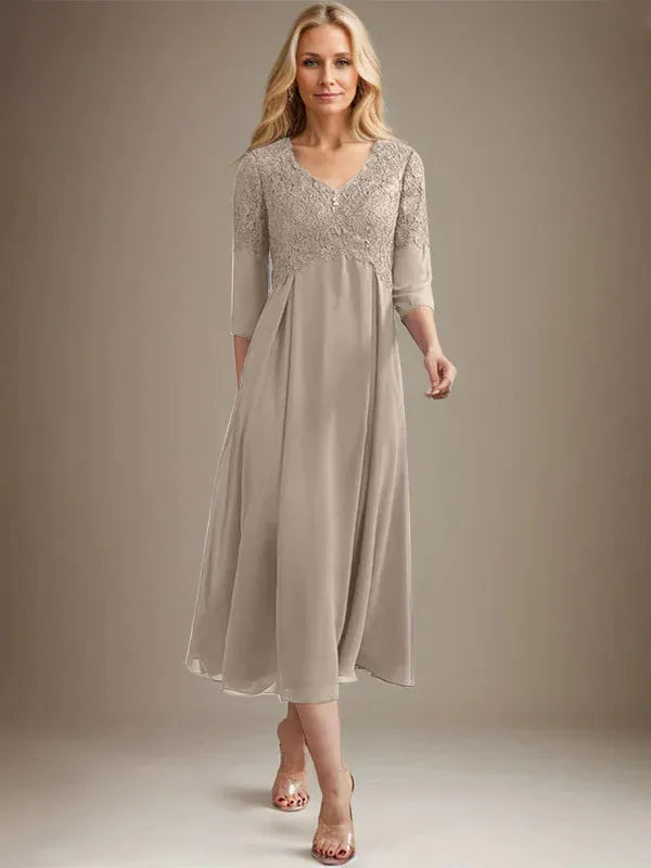 Vestido línea A con escote en V, largo hasta el té, de gasa y encaje para madre de la novia con pedrería