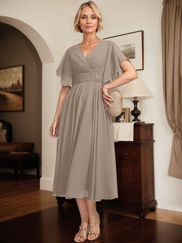 A-Linien Kleid mit V-Ausschnitt, tea-length Chiffon, Mutter der Braut mit plissierten Perlen