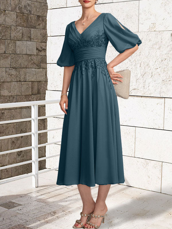A-Linien Mutterkleid mit V-Ausschnitt, tea-length, Spitze und Chiffon mit Falten