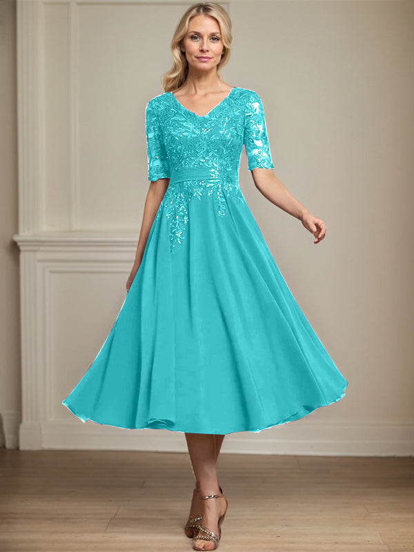 Robe de mère de la mariée en dentelle et chiffon longueur thé, ligne A, col en V avec sequins