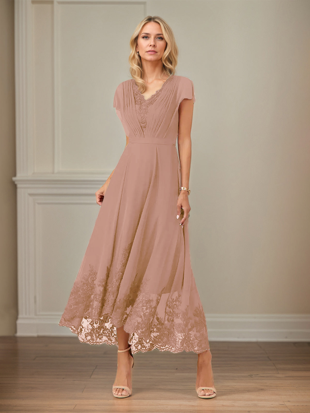 A-Linien Chiffon Kleid mit V-Ausschnitt, flatternden Ärmeln, knöchellang mit Applikationen