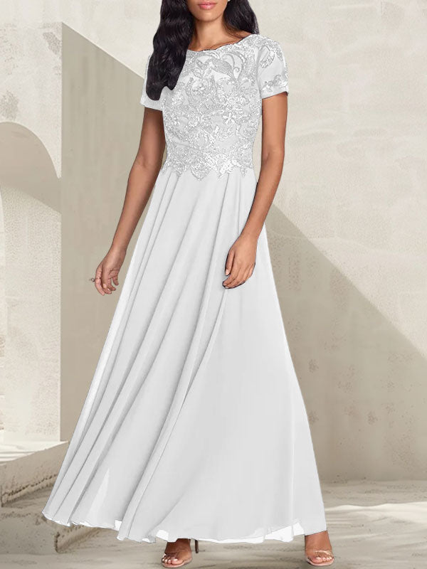 Abito lungo da madre della sposa grigio carbone a linea ad A con scollatura a barca e perline