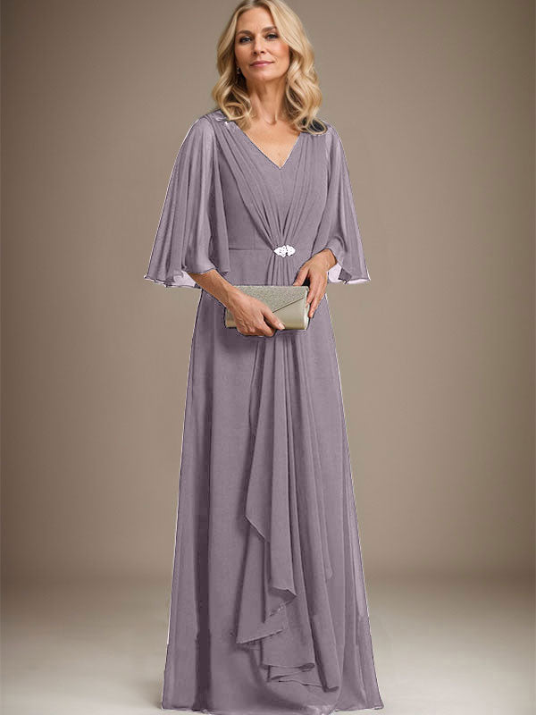 A-Linien V-Ausschnitt Bodenlanges Chiffon Kleid für die Brautmutter mit kaskadierenden Rüschen und Kristallbrosche