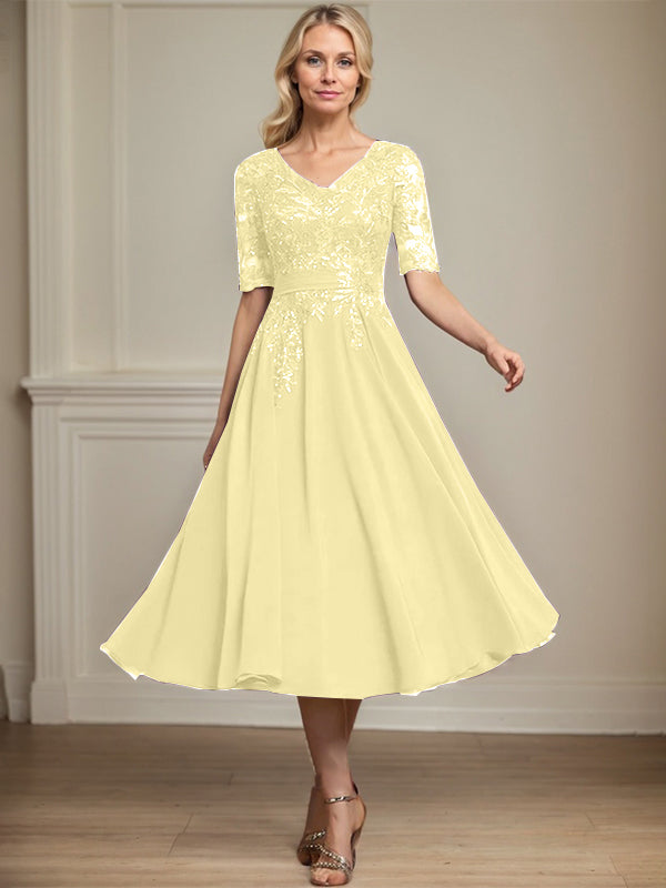 Robe de mère de la mariée en dentelle et chiffon longueur thé, ligne A, col en V avec sequins