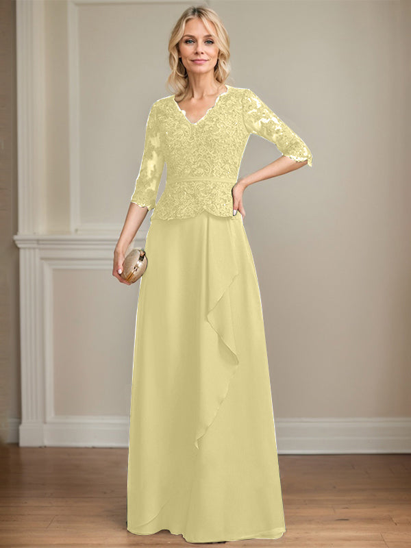 Robe mère de la mariée en dentelle et chiffon, coupe évasée, encolure en V, longue au sol avec volants en cascade et sequins