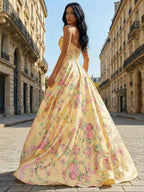 Gelbes A-Linien Satin-Korsett-Abendkleid mit trägerlosem Blumenmuster
