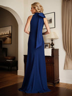 Vestido de madre de la novia azul real tipo tubo/columna con cuello halter y lazo, largo hasta el suelo