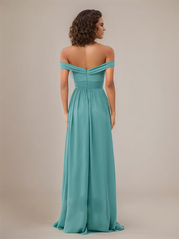 Vestido de dama de honra azul água em chiffon, modelo A-line, ombro a ombro, sem mangas e comprimento até o chão