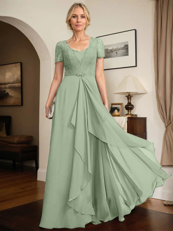 Robe mère de la mariée en mousseline et dentelle, ligne A, décolleté cœur, longueur au sol, avec perles et volants en cascade