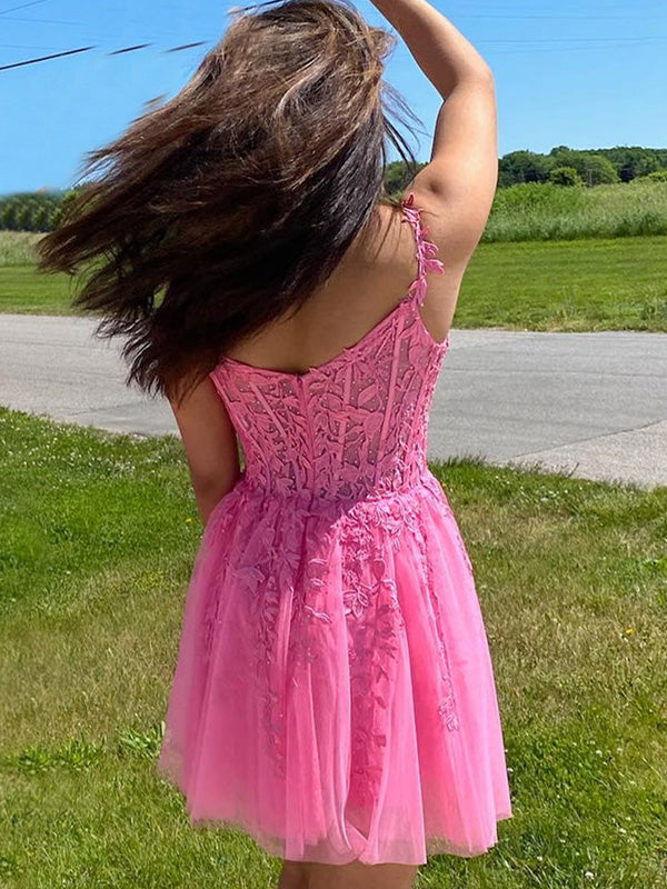 A-line Lace Appliques Short Homecoming Dress