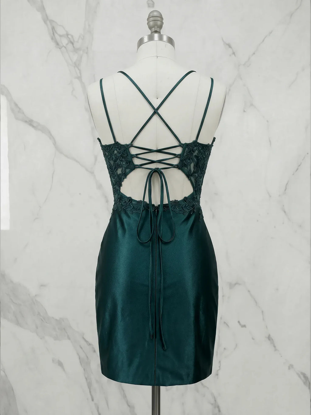 V-Neck Emerald Satin Side-Ruched Mini Homecoming Dresses with Lace Bodice