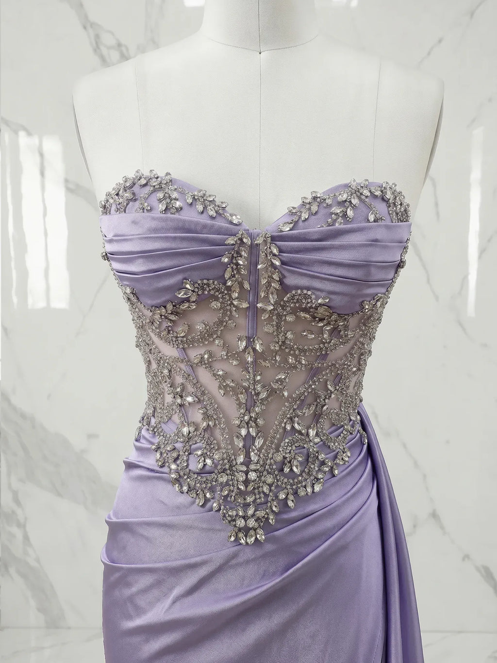 Sweetheart Crystal Beaded Corset Satin Mini Homecoming Dresses