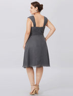 Robe mère de la mariée en ligne A/princesse à bretelles spaghetti longueur genou