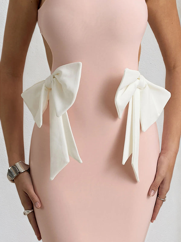 Abito da festa formale rosa in chiffon con taglio e schiena scoperta, lunghezza fino a terra, con fiocchi