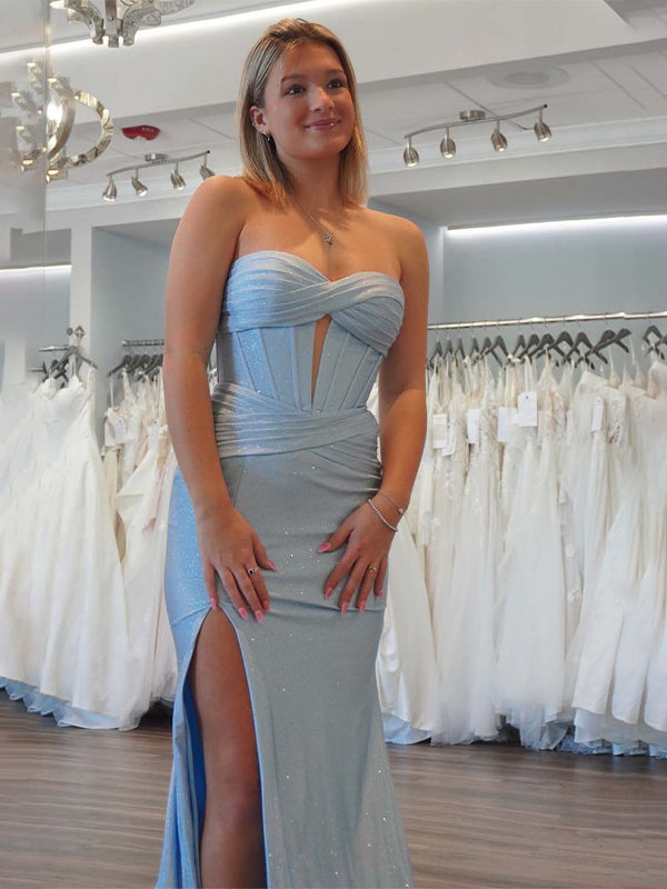 Vestido longo de baile azul claro sereia, tomara que caia, corpete e fenda
