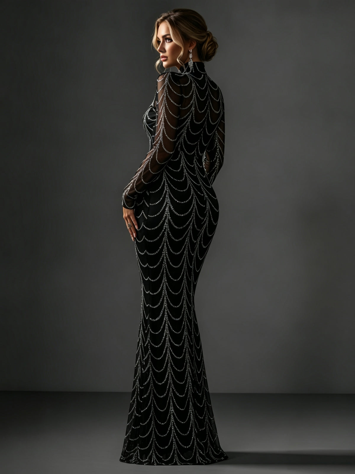 Drapierte Perlenkette Hochkragen Langarm-Mermaid-Kleid