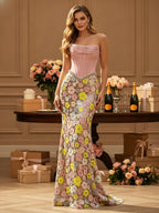 Vestido de noite sereia com corpete corset sem alças e aplicação floral
